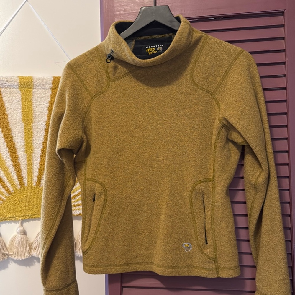 Mountain Hardware women’s fleece